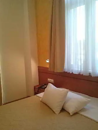Rio Hotel