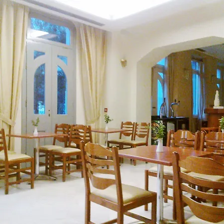Rio Hotel 3*
